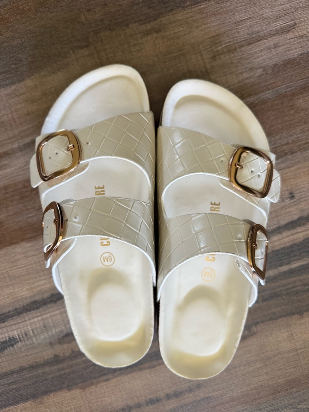 Women's Cream Woven Double-Buckle Slide Sandals with Gold Hardware 6M - Picture 5 of 14